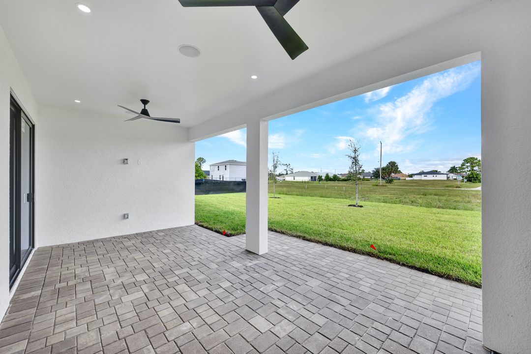 1901 NW 27th St, Cape Coral, FL 33993