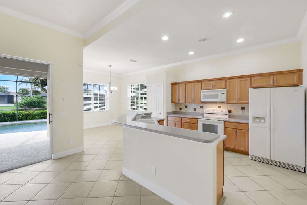 8929 Greenwich Hills Way, Fort Myers, FL 33908