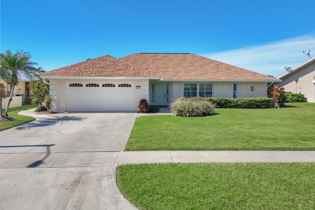 9632 Campbell Cir, Naples, FL 34109