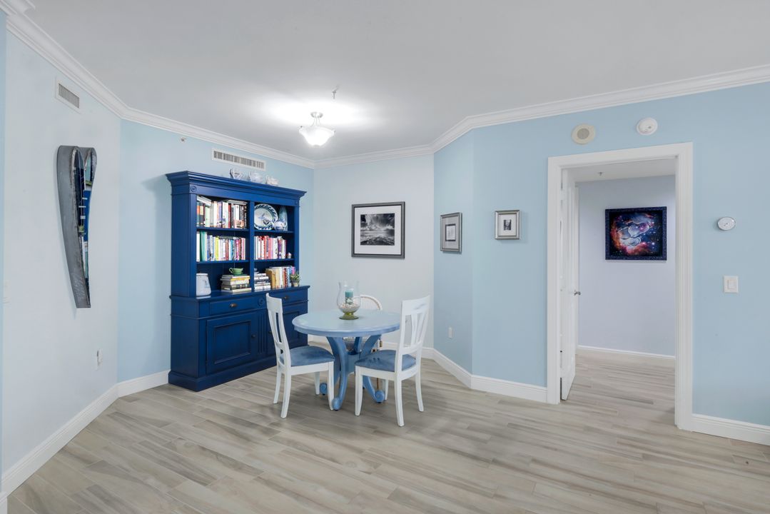 1060 Borghese Ln #1404, Naples, FL 34114