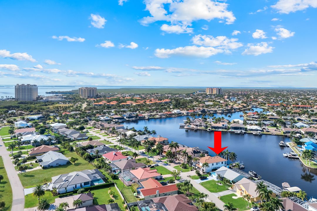 5743 SW 9th Ct, Cape Coral, FL 33914