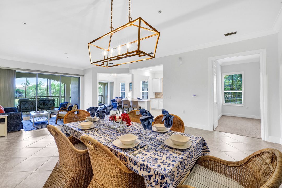 3176 Serena Ln #202, Naples, FL 34114