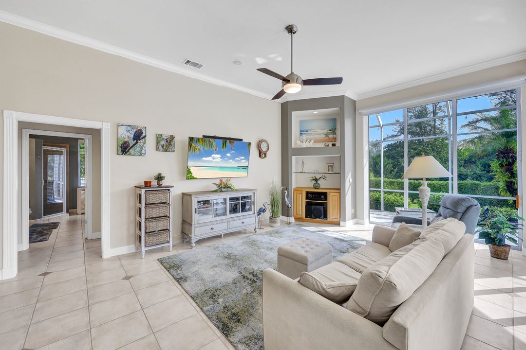 577 Somerset Ct, Marco Island, FL 34145