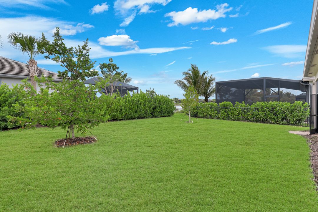 12446 Dahlia Ct, Naples, FL 34120