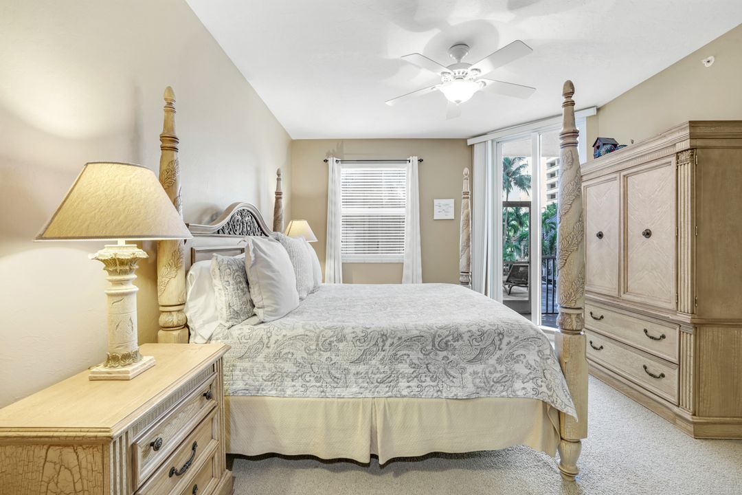 460 Launch Cir #202, Naples, FL 34108
