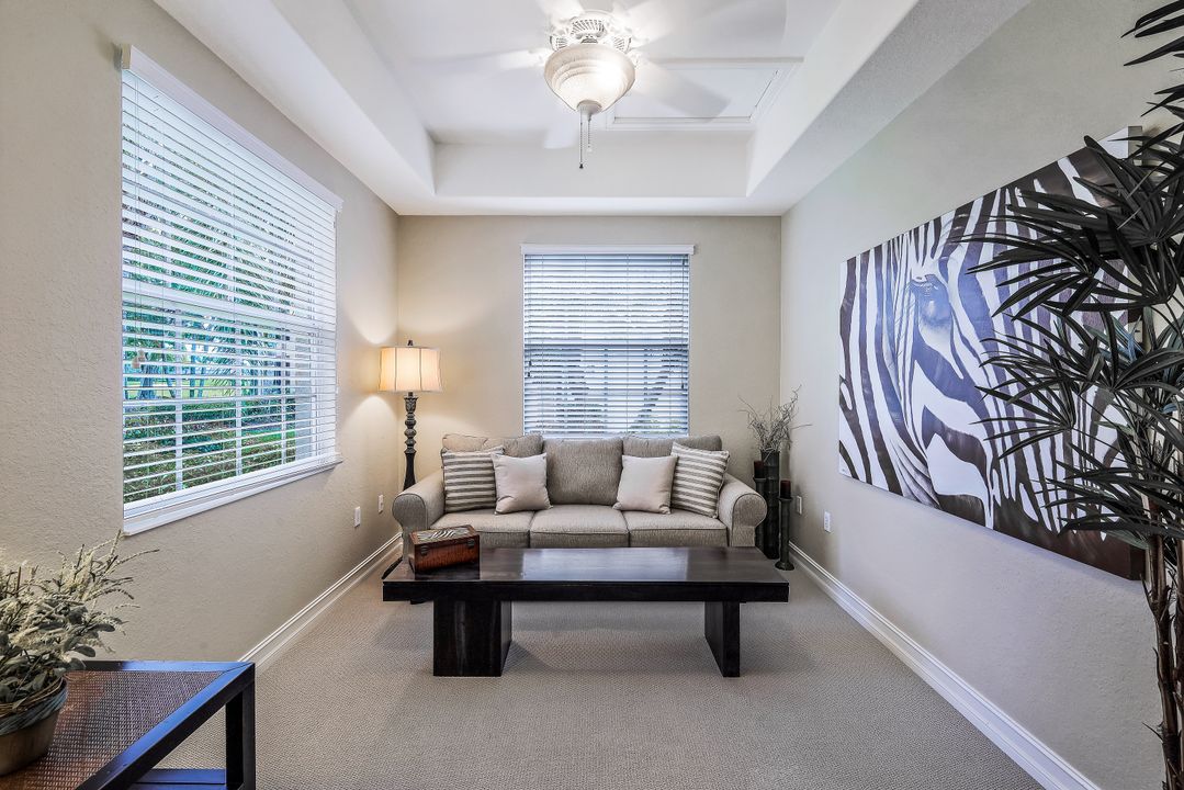 8649 Champions Point #1202, Naples, FL 34113