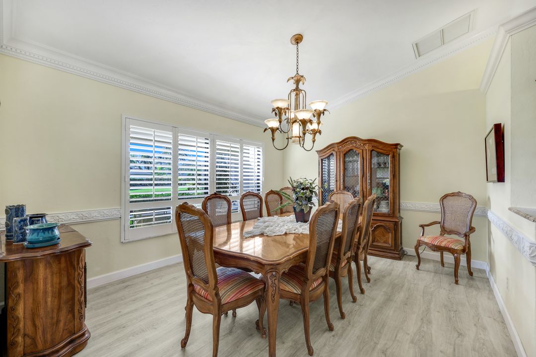 1933 Empress Ct, Naples, FL 34110