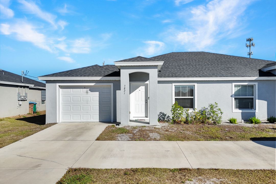 3821 SW 8th Ct, Cape Coral, FL 33914