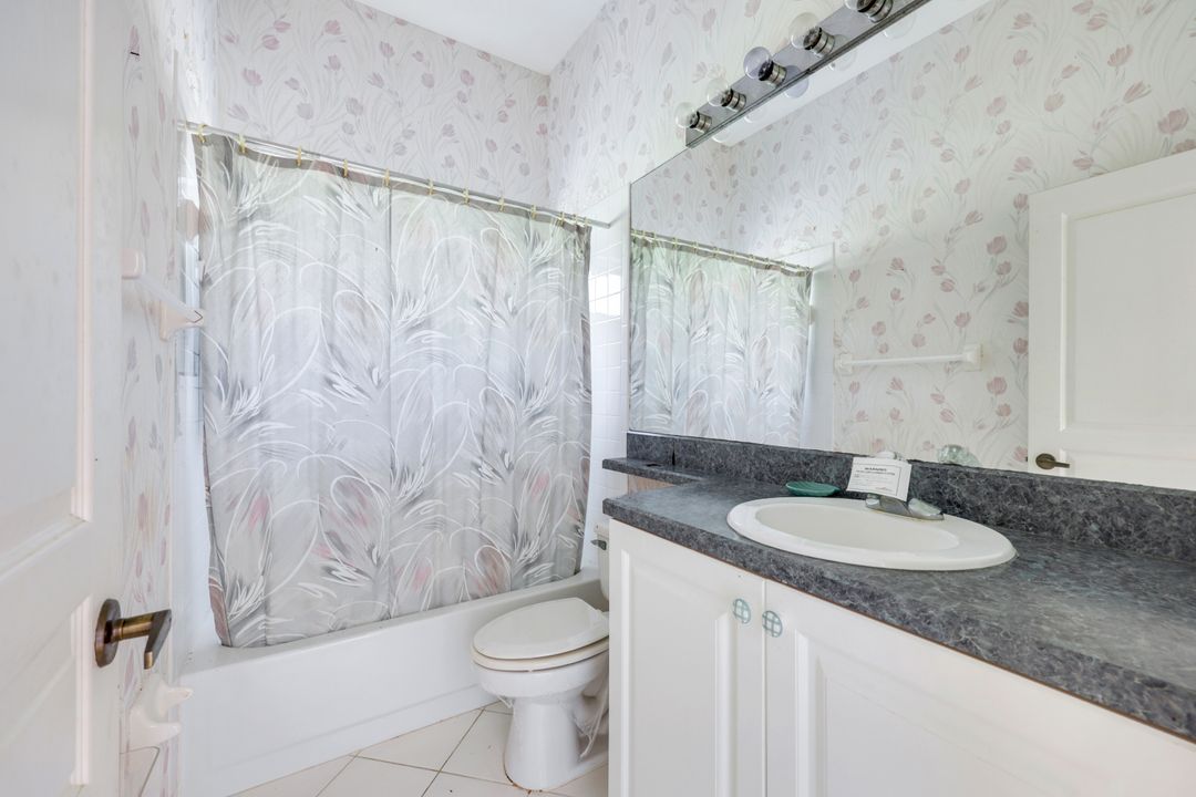 24949 Bay Cedar Dr, Bonita Springs, FL 34134