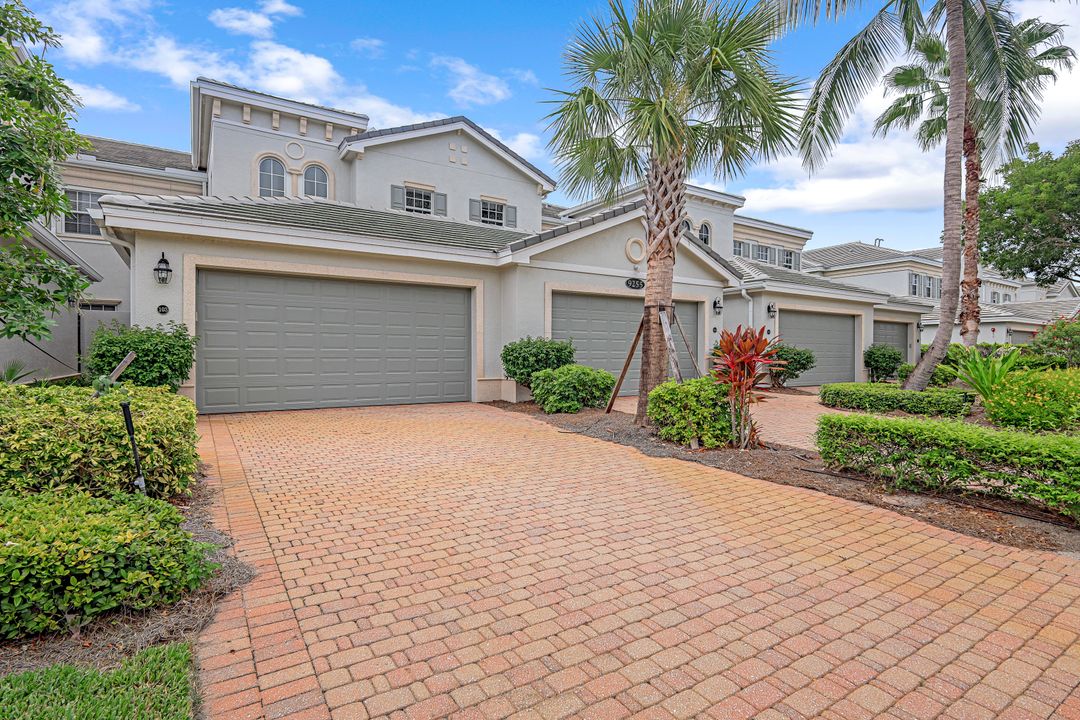 9255 Museo Cir  #103, Naples, FL 34114
