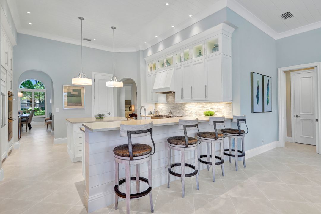 12590 Collier's Reserve Dr, Naples, FL 34110