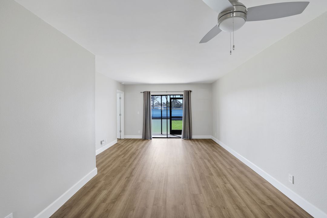 4346 27th Ct SW #101, Naples, FL 34116