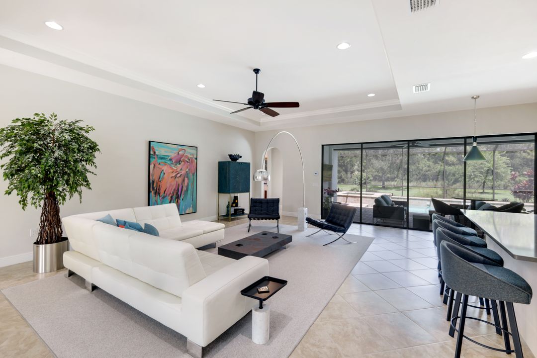 10194 Belcrest Blvd, Fort Myers, FL 33913