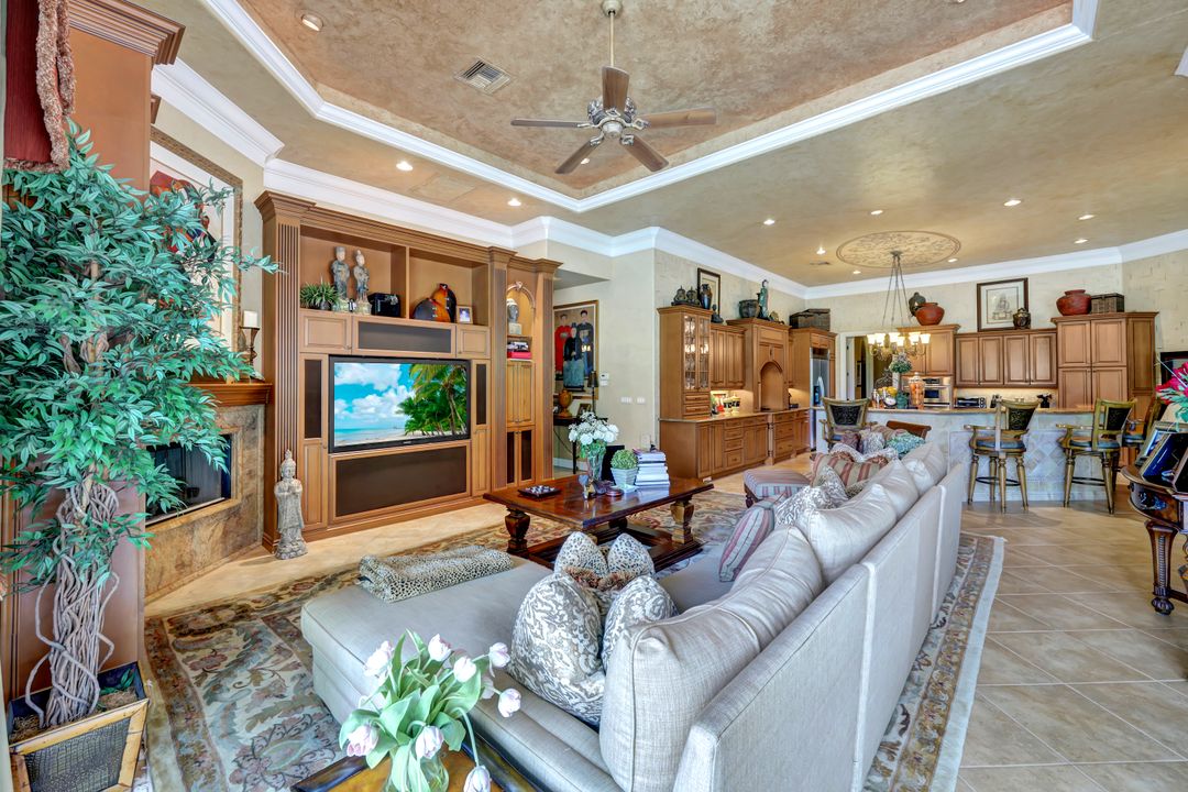 2743 Olde Cypress Dr, Naples, FL 34119