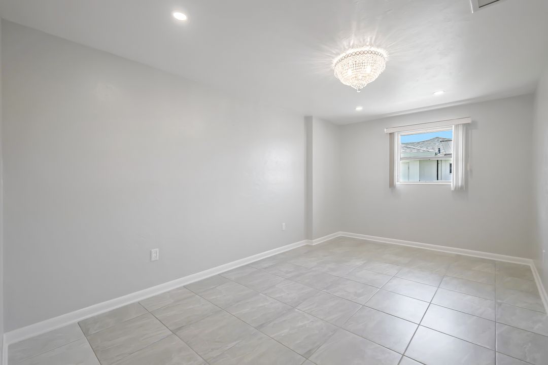 4940 SW 3rd Ave, Cape Coral, FL 33914