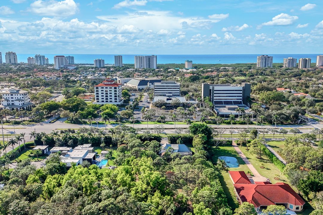 6516 Trail Blvd, Naples, FL 34108