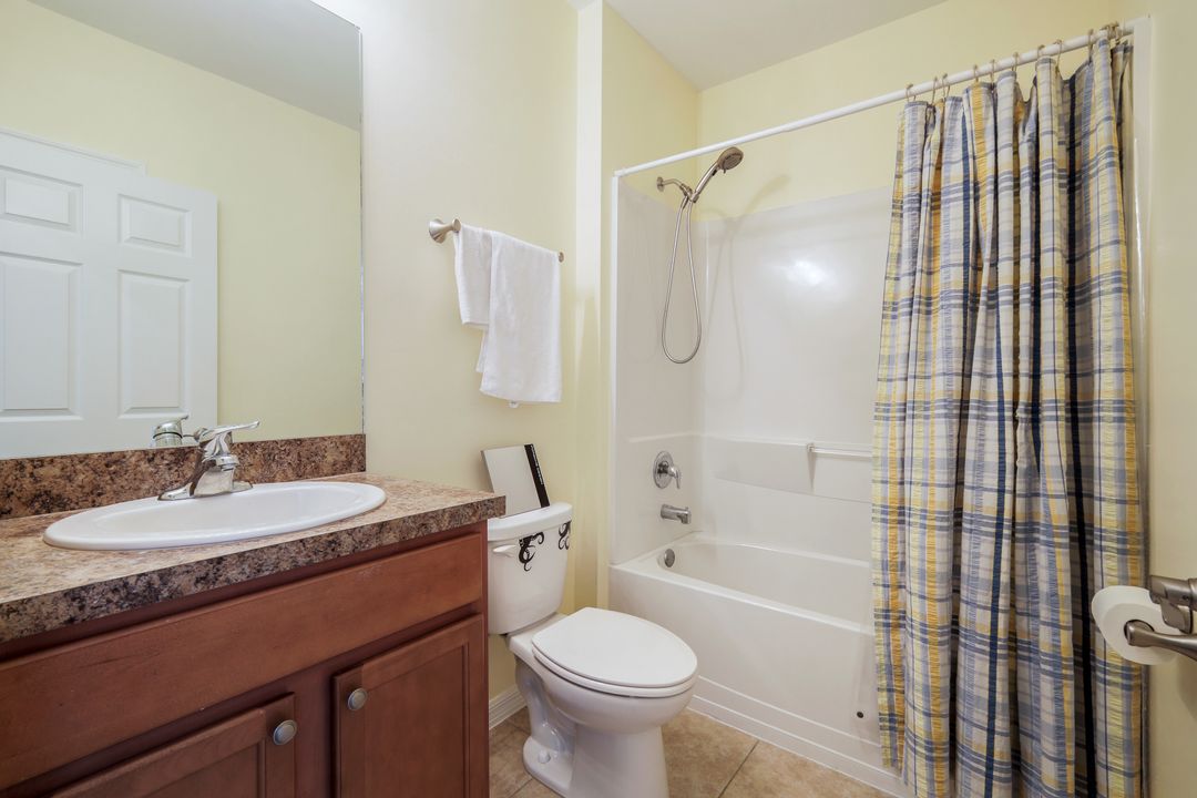 2933 SW 7th Pl, Cape Coral, FL 33914