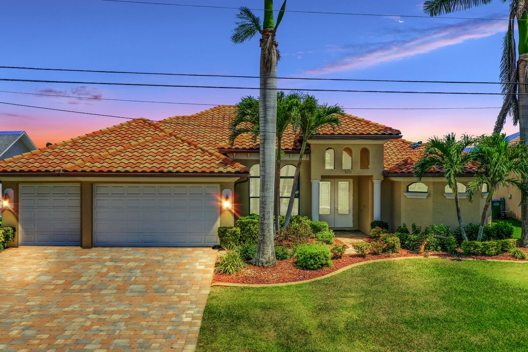 5243 SW 20th Pl, Cape Coral, FL 33914