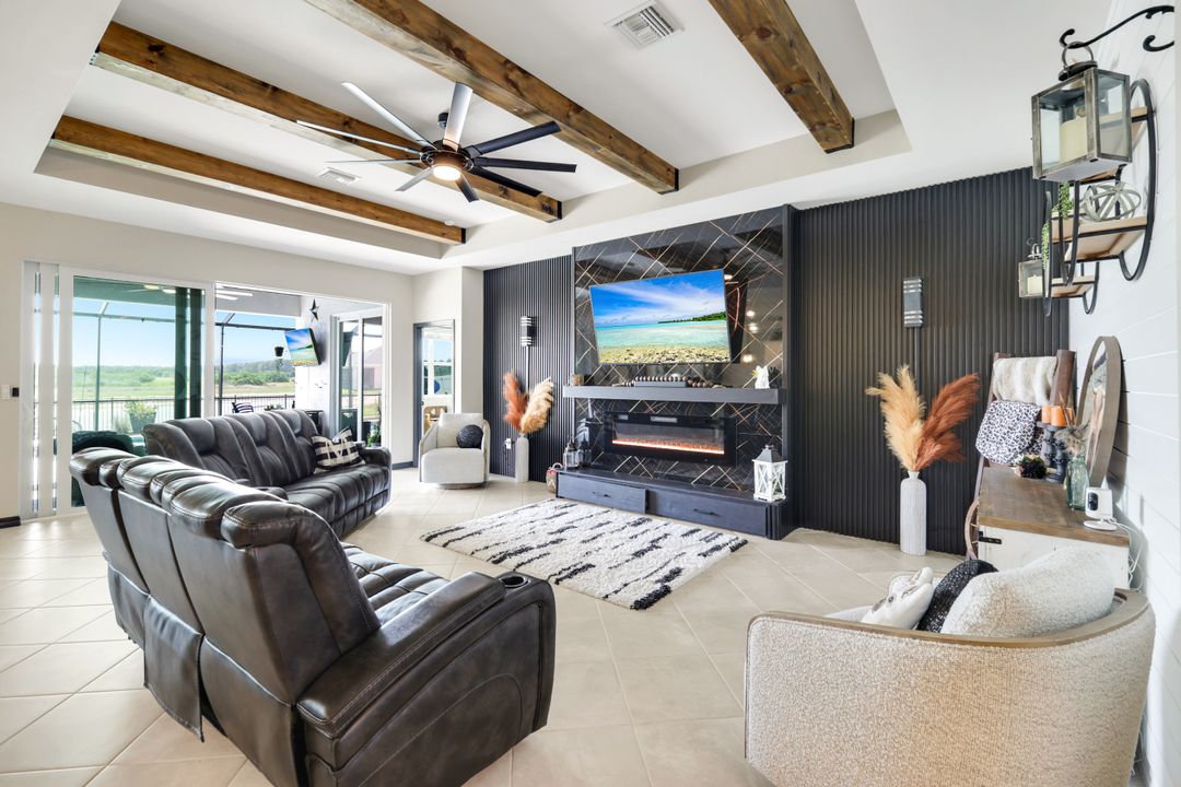 18821 Shimmer Dawn Ct, NO FORT MYERS, FL 33917