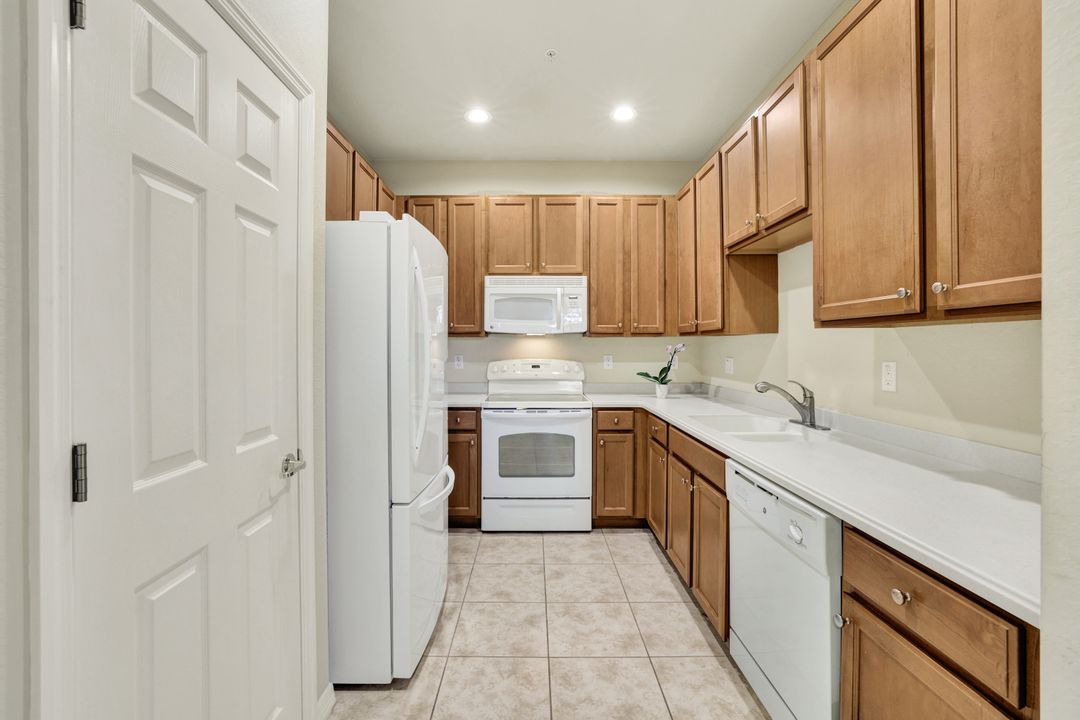 14685 Cranberry Ct #2004, Naples, FL 34114