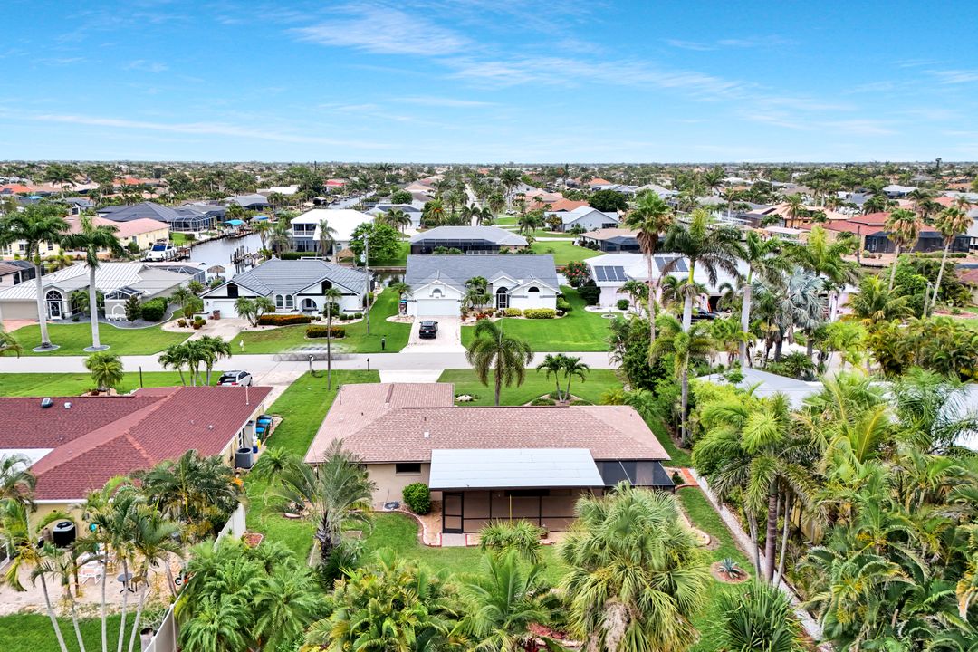 900 SW 54th Ln, Cape Coral, FL 33914
