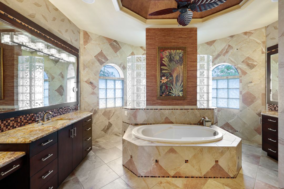 1506 Hermitage Ln, Cape Coral, FL 33914