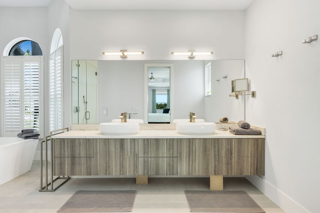 3624 Surfside Blvd, Cape Coral, FL 33914