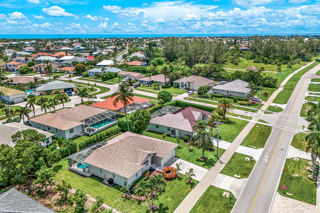 711 Tigertail Ct, Marco Island, FL 34145