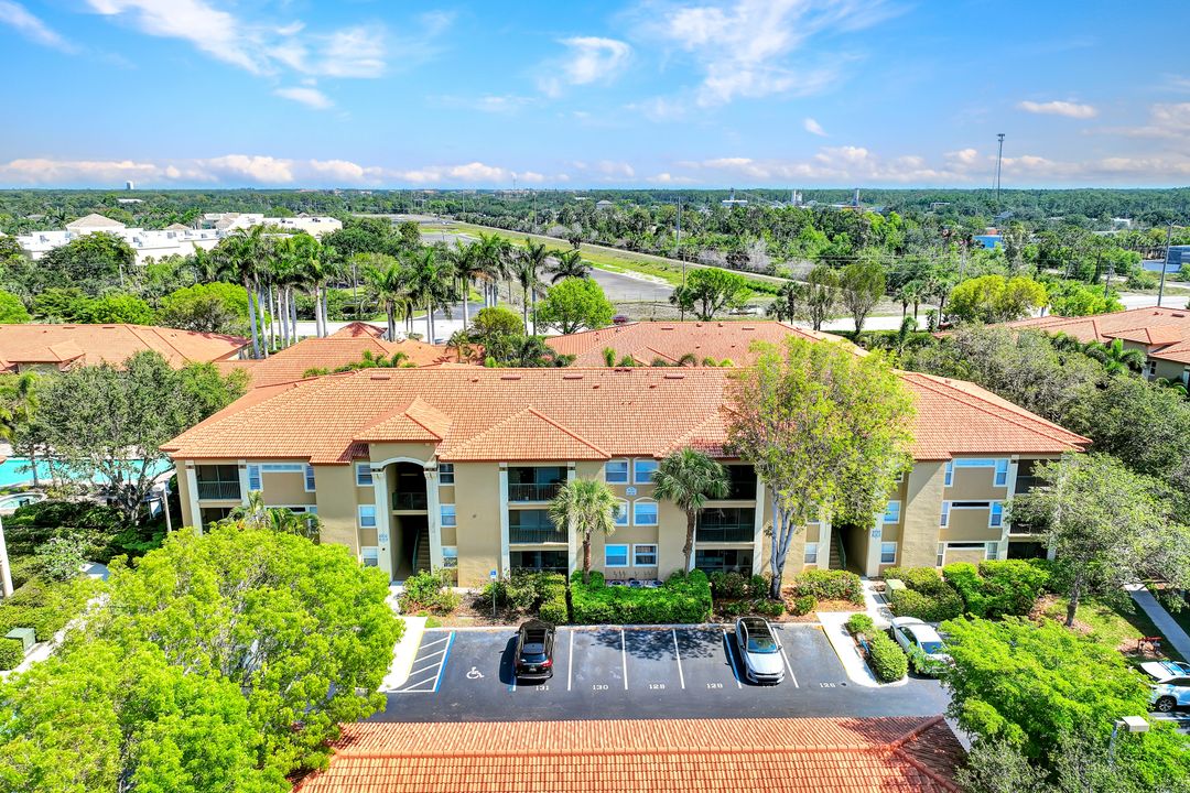 8950 Colonnades Ct E #834, Bonita Springs, FL 34135