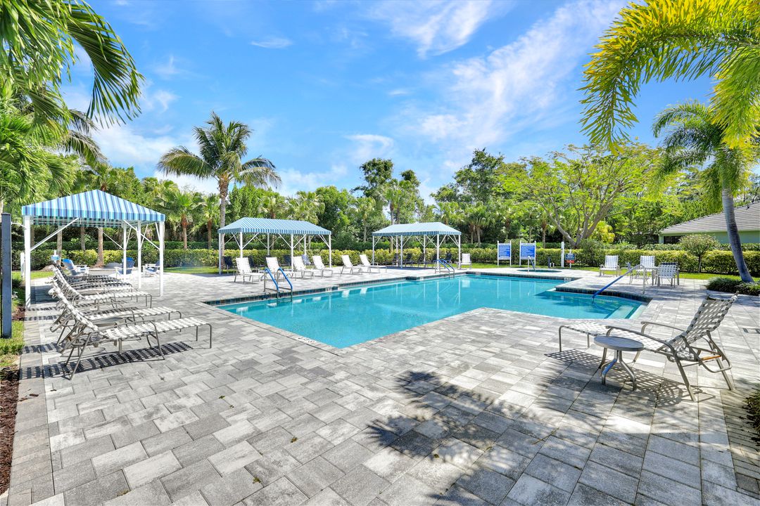 2319 Marquesa Cir, Naples, FL 34112