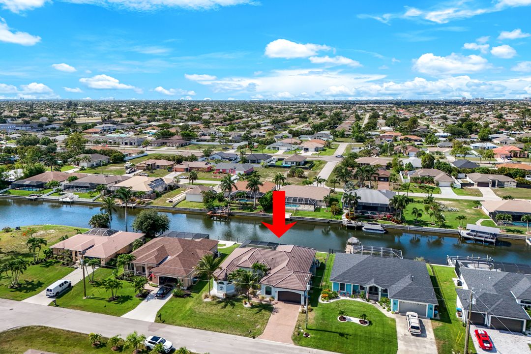 208 SW 15th St, Cape Coral, FL 33991