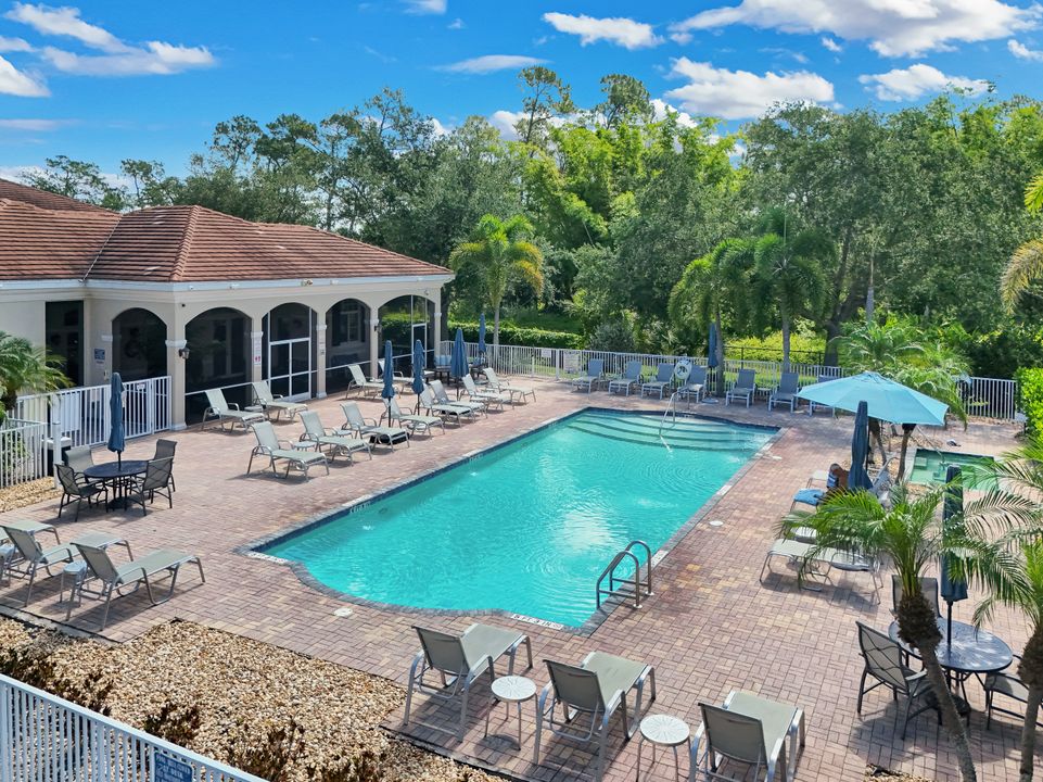 4500 Botanical Pl Cir #107, Naples, FL 34112