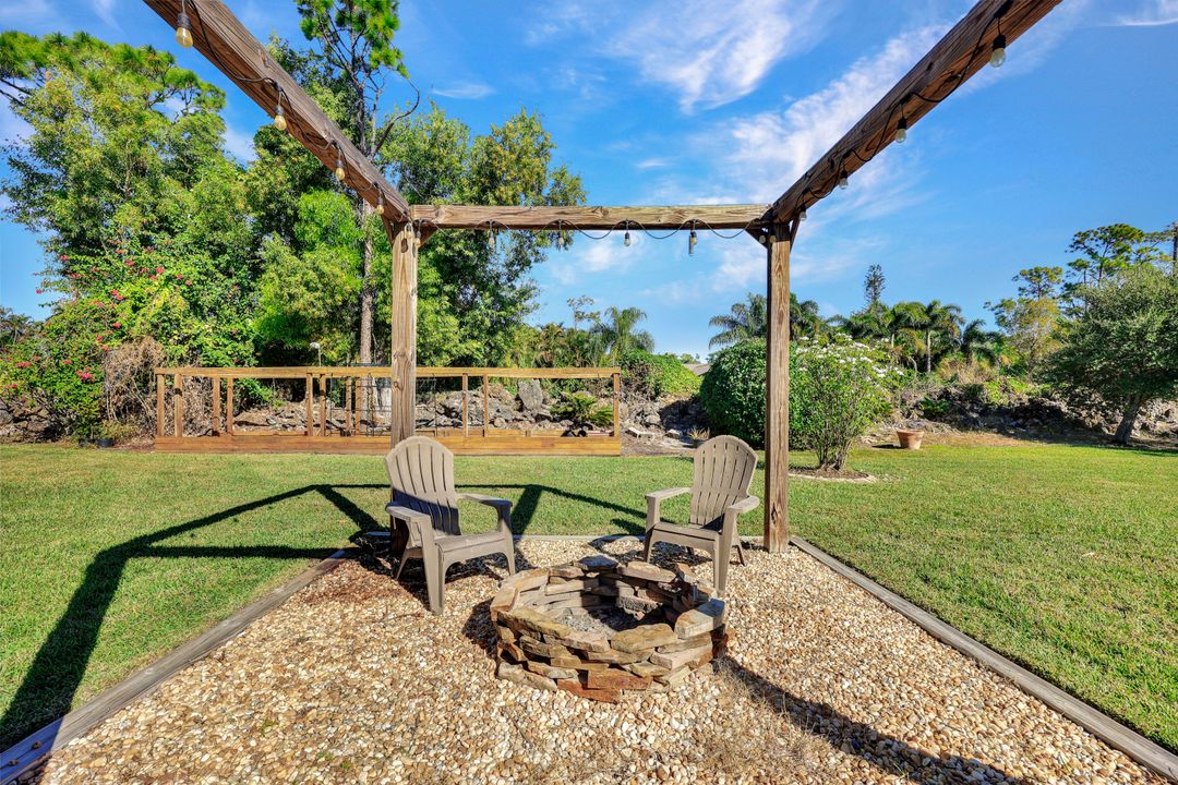 15321 Blackhawk Dr, Fort Myers, FL 33912