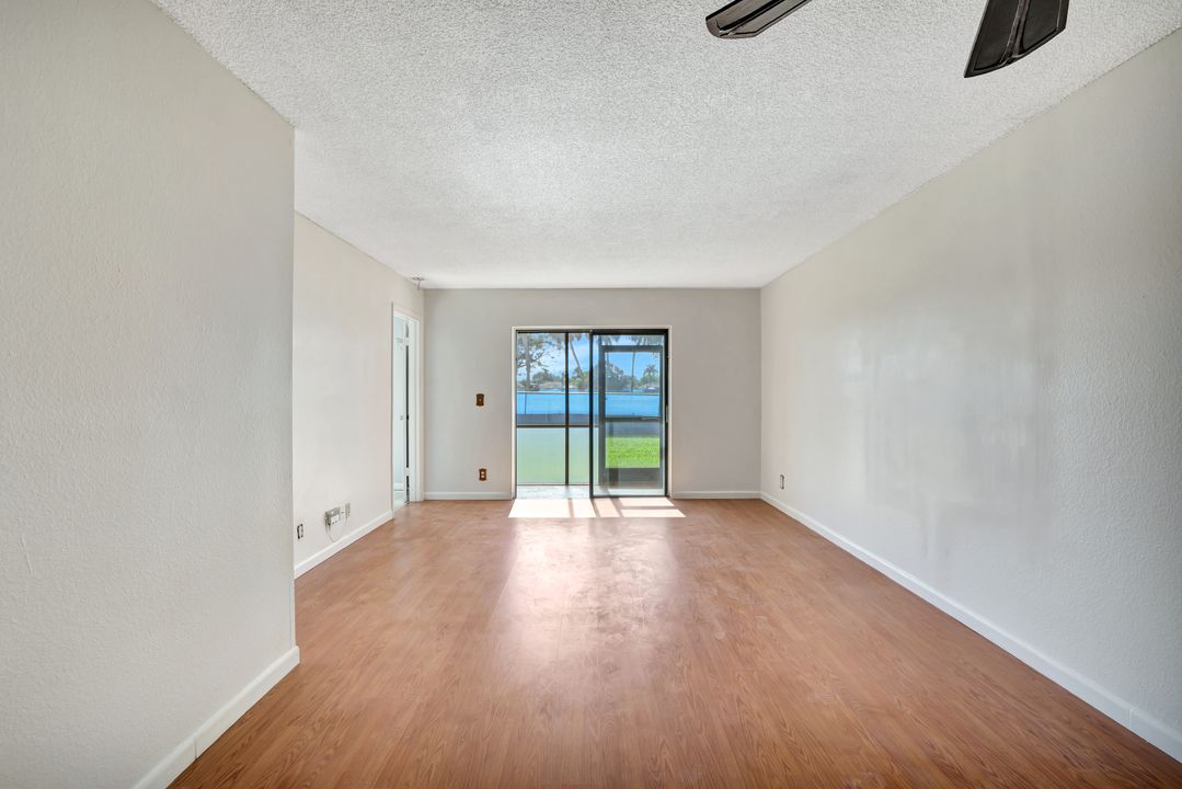 4346 27th Ct SW #101, Naples, FL 34116