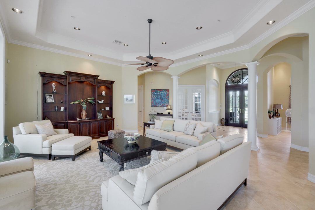 20301 Barefoot Ski Blvd, Estero, FL 33928