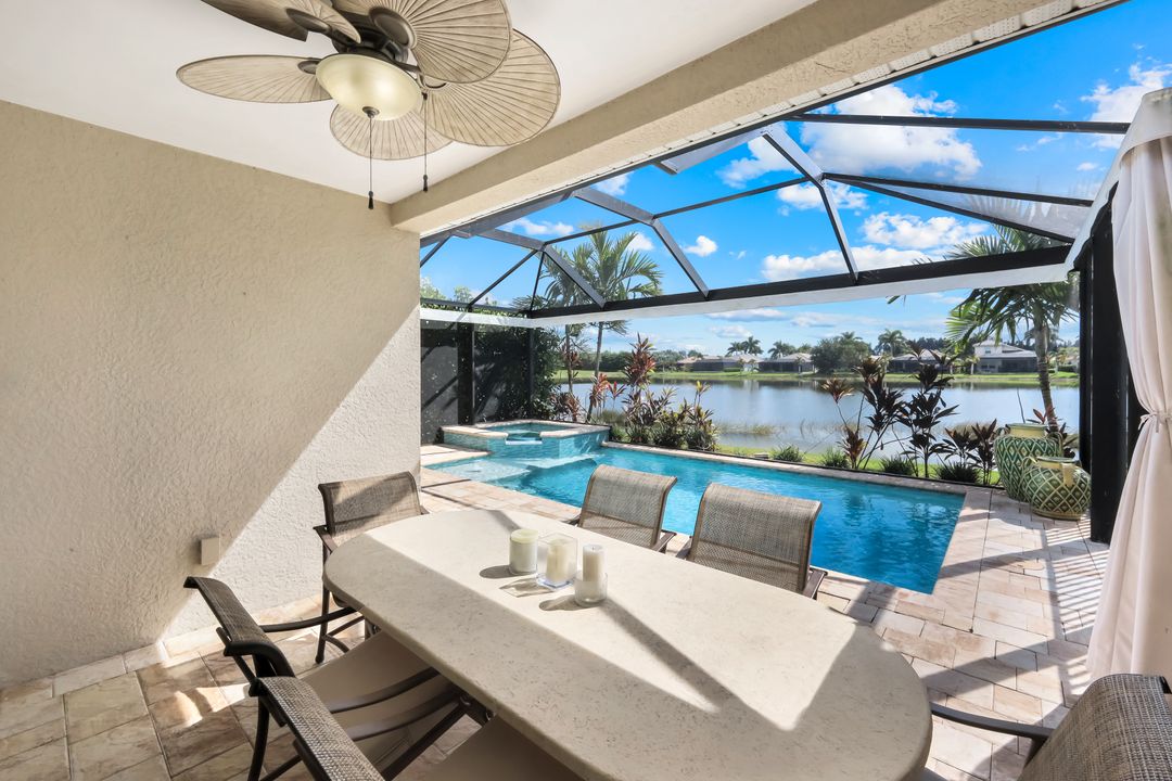 14795 Edgewater Cir, Naples, FL 34114