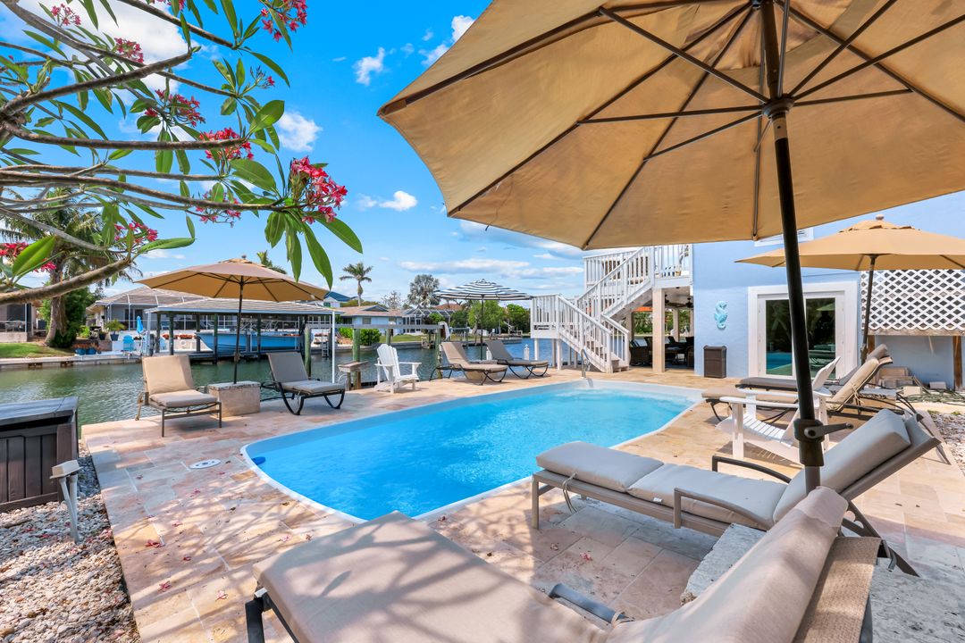 544 Seagrape Dr, Marco Island, FL 34145