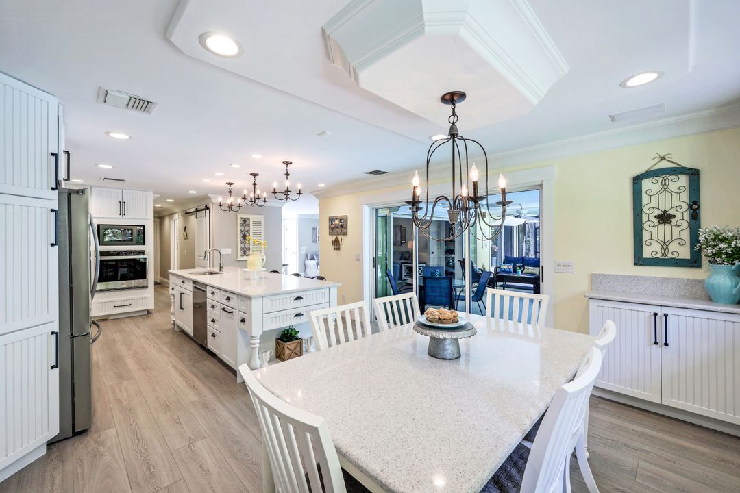 723 Willowhead Dr, Naples, FL 34103