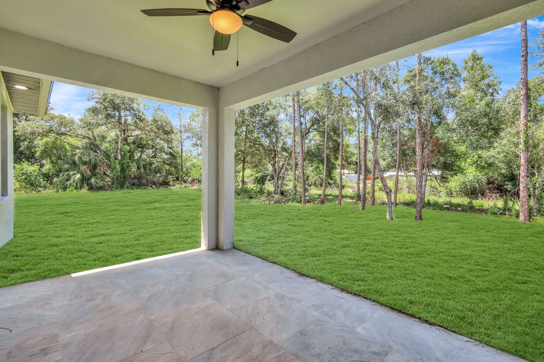 2407 Jetridge St, Alva, FL 33920