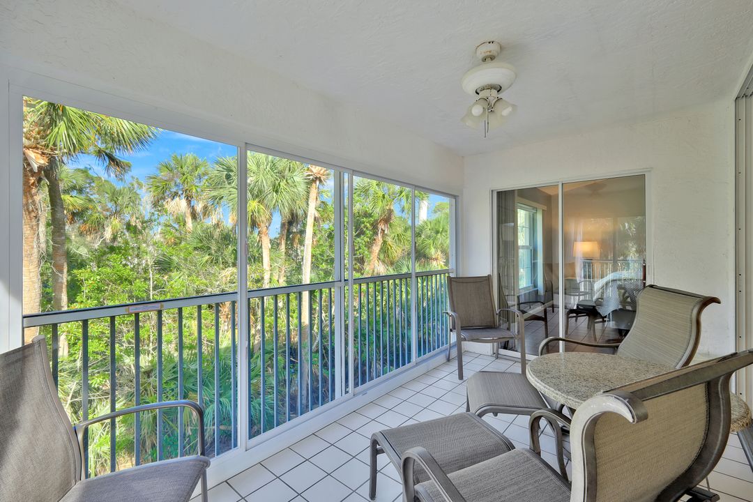 743 Wiggins Lake Dr #201, Naples, FL 34110