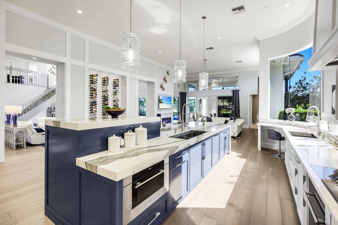 12924 Bald Cypress Ln, Naples, FL 34119