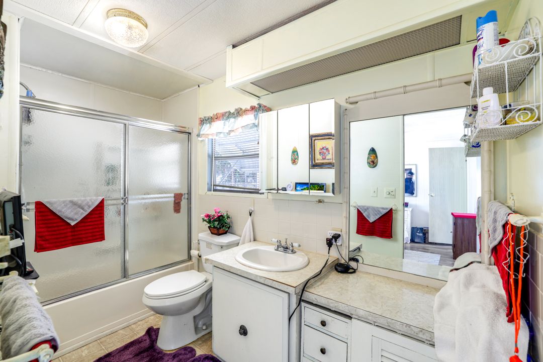 27570 Hoenie Dr, Bonita Springs, FL 34135