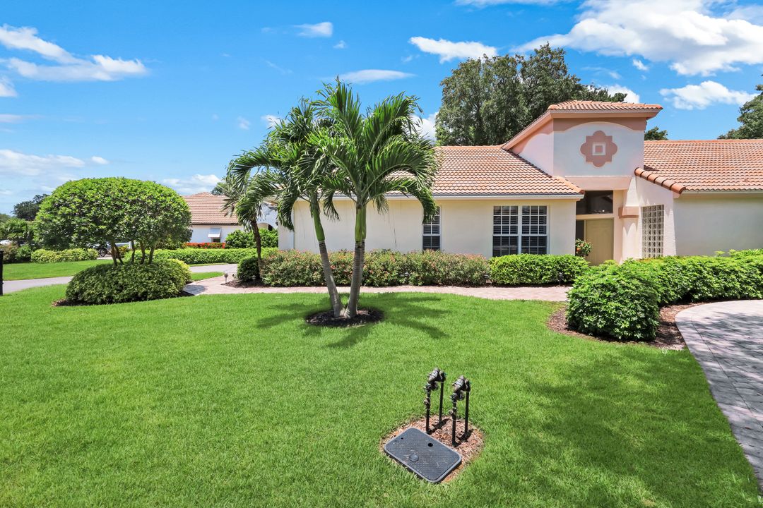 155 San Rafael Ln, Naples, FL 34119