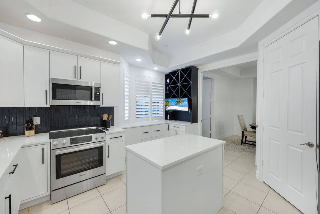 10220 Bellavista Cir #1402, Miromar Lakes, FL 33913
