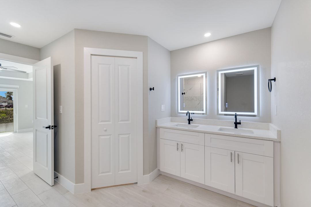 3757 NE 16th Pl, Cape Coral, FL 33909