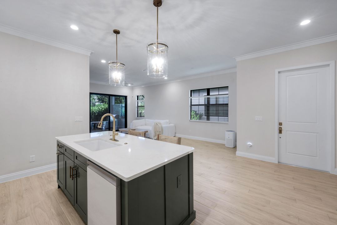 14788 Kingfisher Lp, Naples, FL 34120