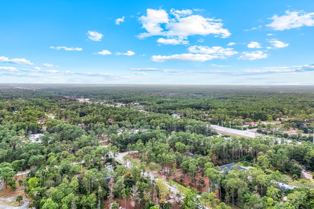 525 Weber Blvd N, Naples, FL 34120