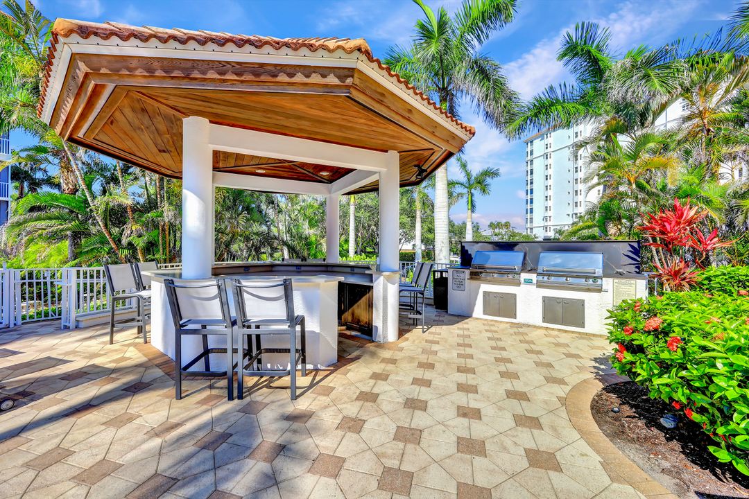 460 Launch Cir #604, Naples, FL 34108