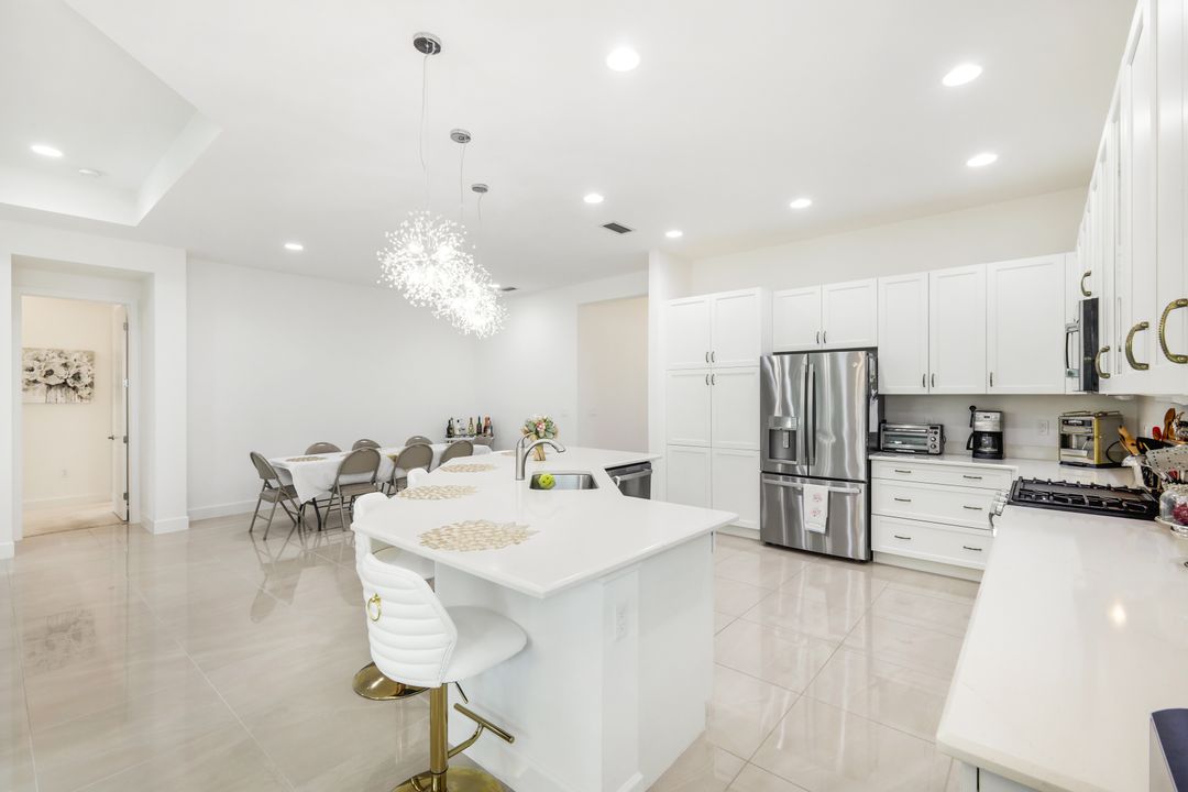 28604 Moraga Ln, Bonita Springs, FL 34135