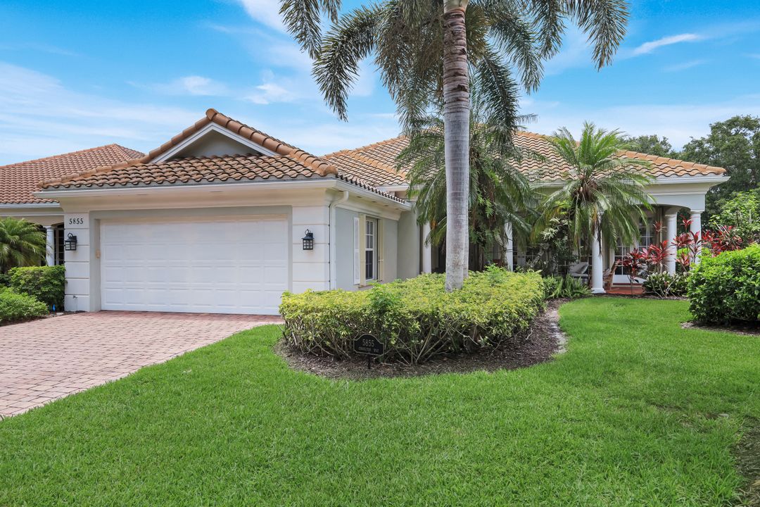 5855 Charlton Way, Naples, FL 34119